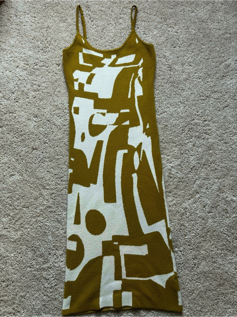 Sleeveless Abstract Print Knit Maxi Dress in Olive & White